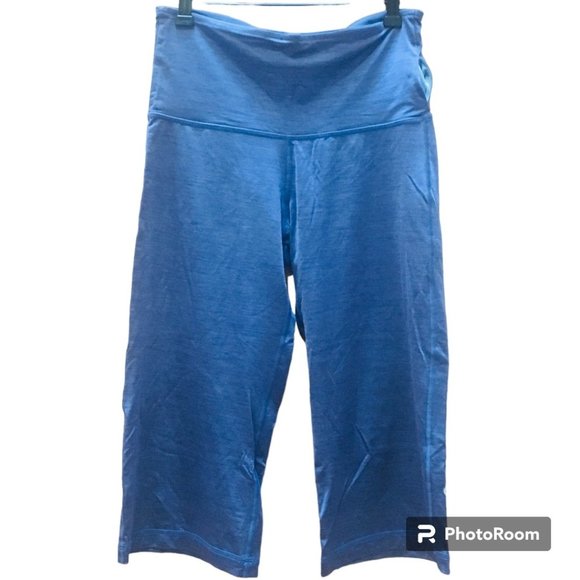 Lululemon Capris with turn down waist - Picture 1 of 5
